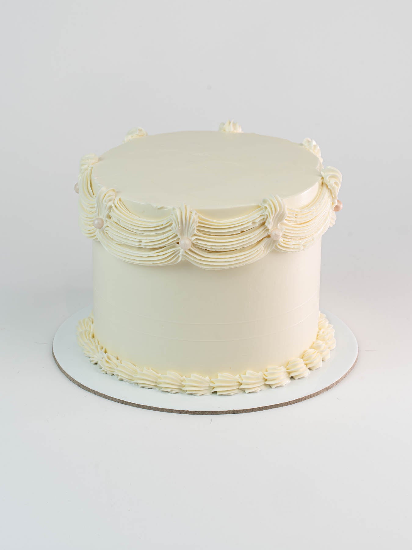 PASTEL RED VELVET - Lolita Bakery