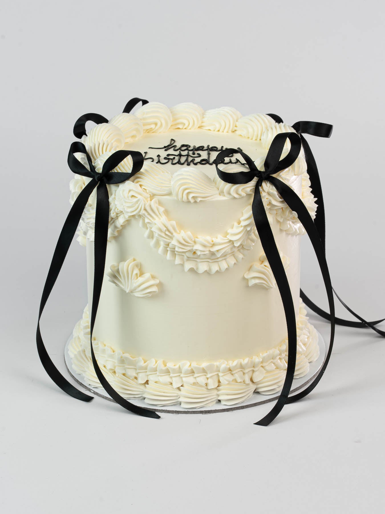 PASTEL COQUETTE LAZOS NEGROS - Lolita Bakery