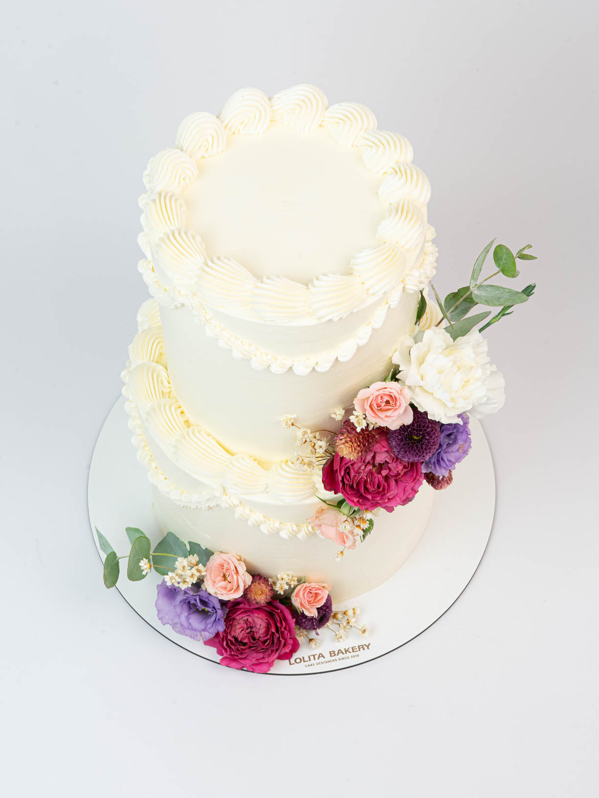 Tarta de boda vintage con flores naturales - Lolita Bakery