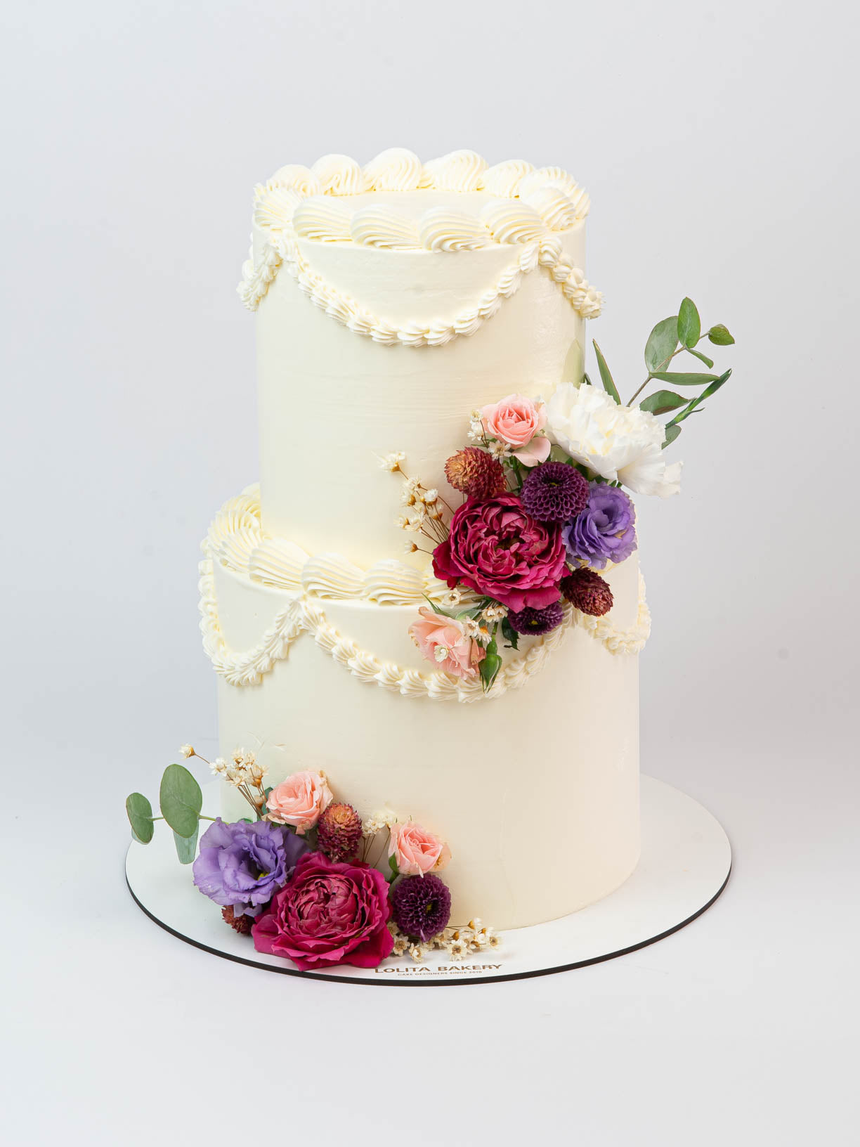 Tarta de boda vintage con flores naturales - Lolita Bakery