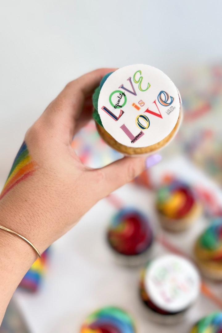 CAJA LOVE WINS🌈 - Lolita Bakery
