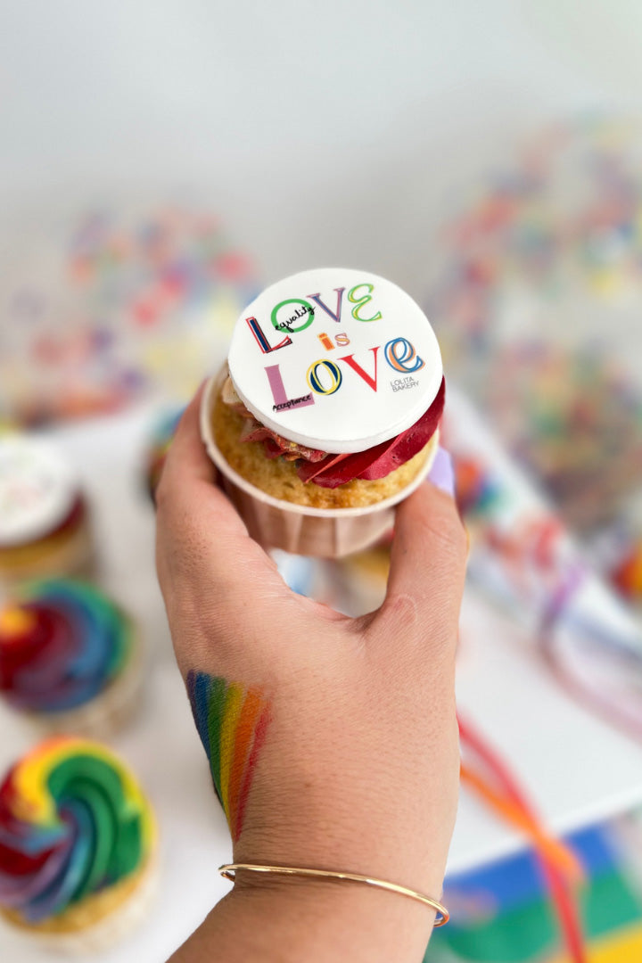 CAJA LOVE WINS🌈 - Lolita Bakery