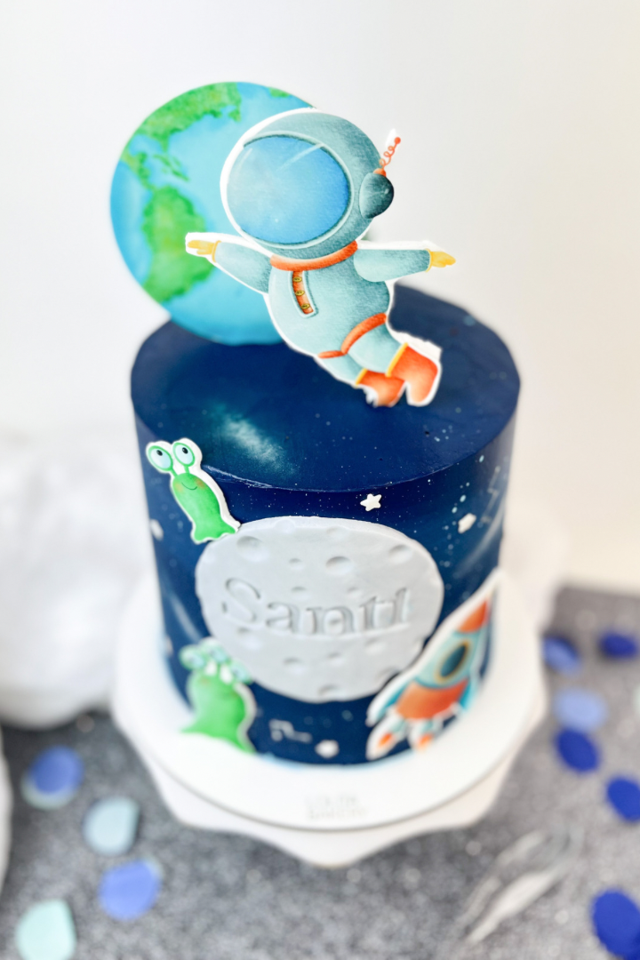 UNIVERSO - Lolita Bakery