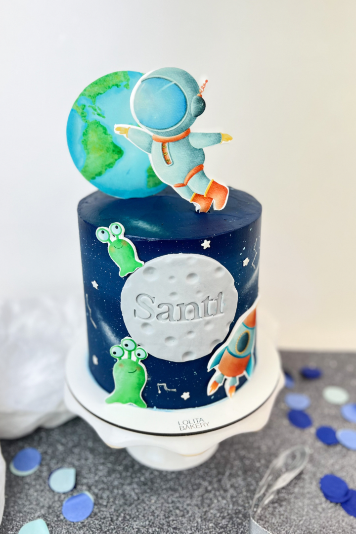 UNIVERSO - Lolita Bakery