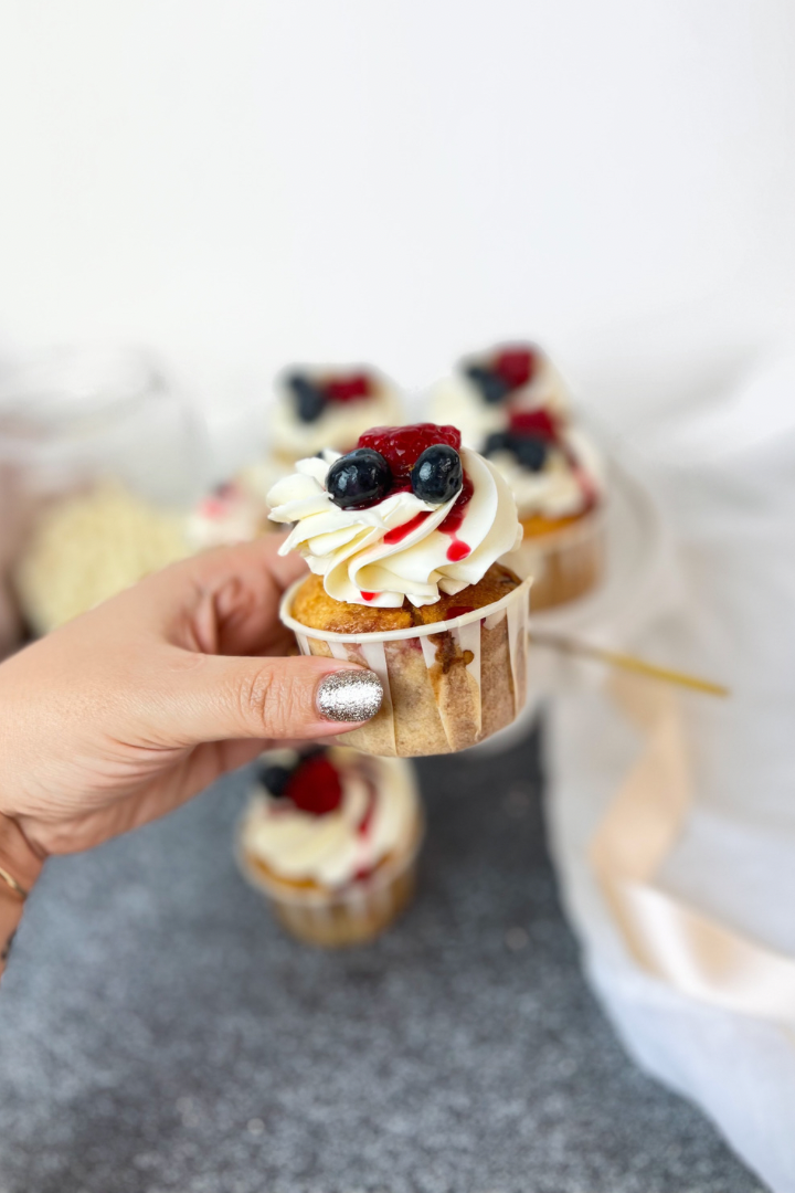 YOGURT & BERRIES - Lolita Bakery