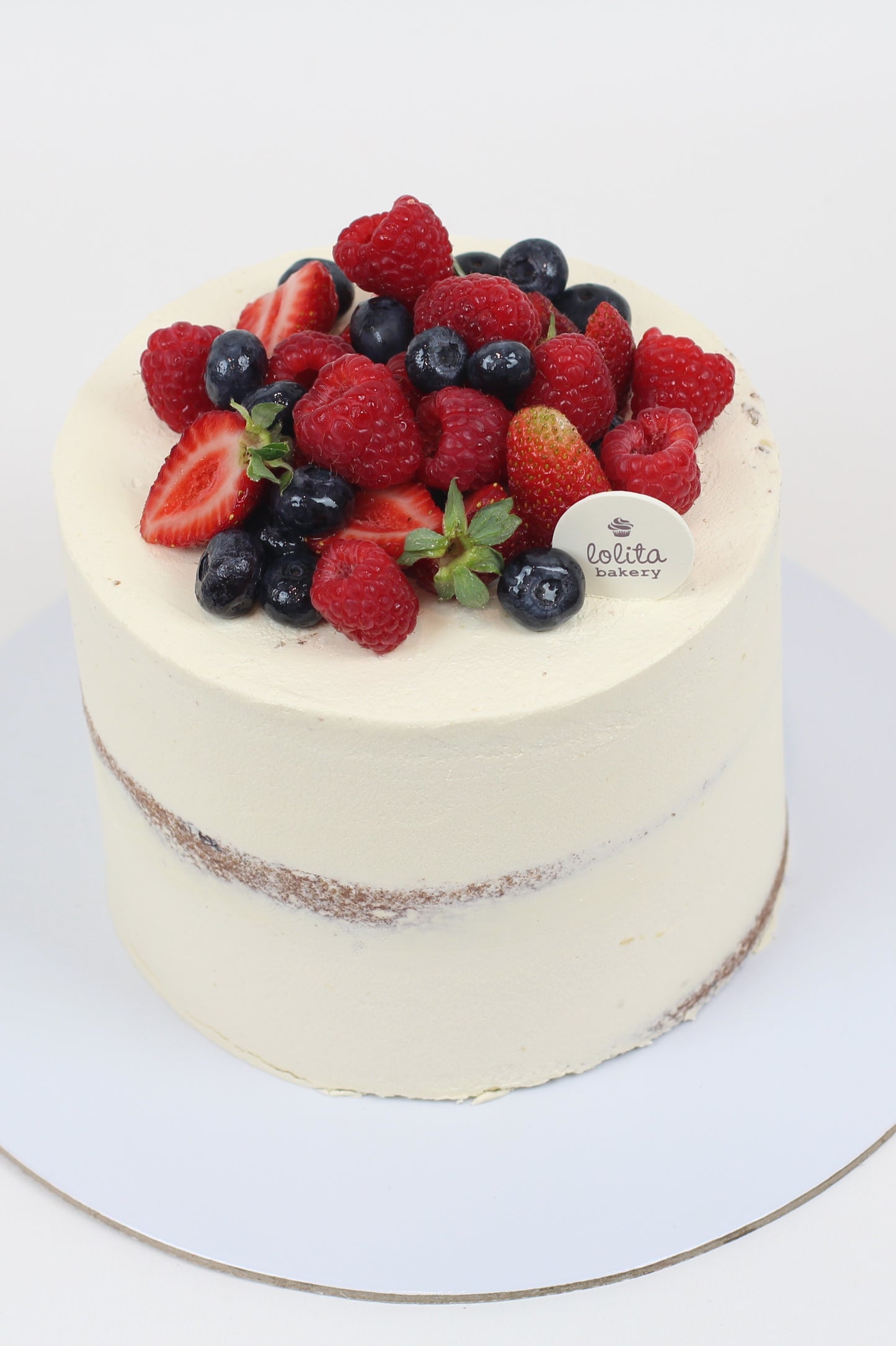 VANILLA & BERRIES VEGAN CAKE - Lolita Bakery