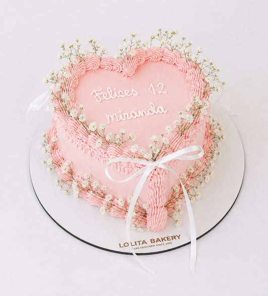 Pastel Corazón Vintage Rosa con Flores y Lazos