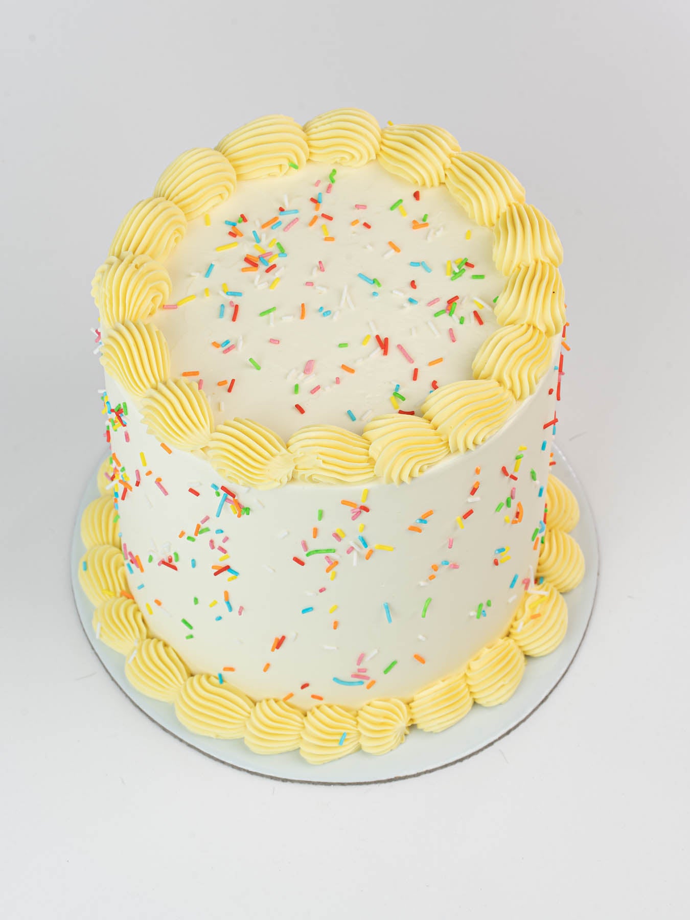 PASTEL CONFETI AMARILLO - Lolita Bakery