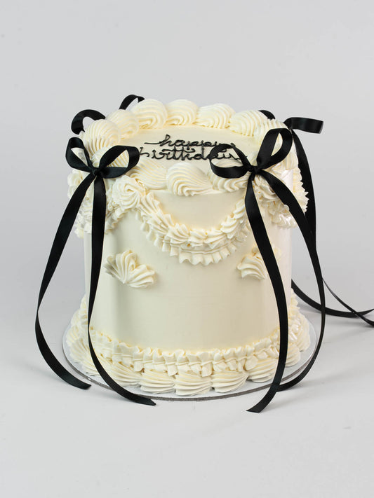 PASTEL COQUETTE LAZOS NEGROS - Lolita Bakery