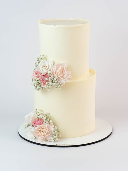 Tarta de Boda clasica con flores