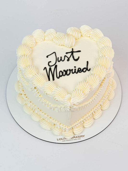 TWO-TONE HEART CAKE