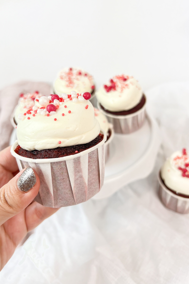 RED VELVET - Lolita Bakery