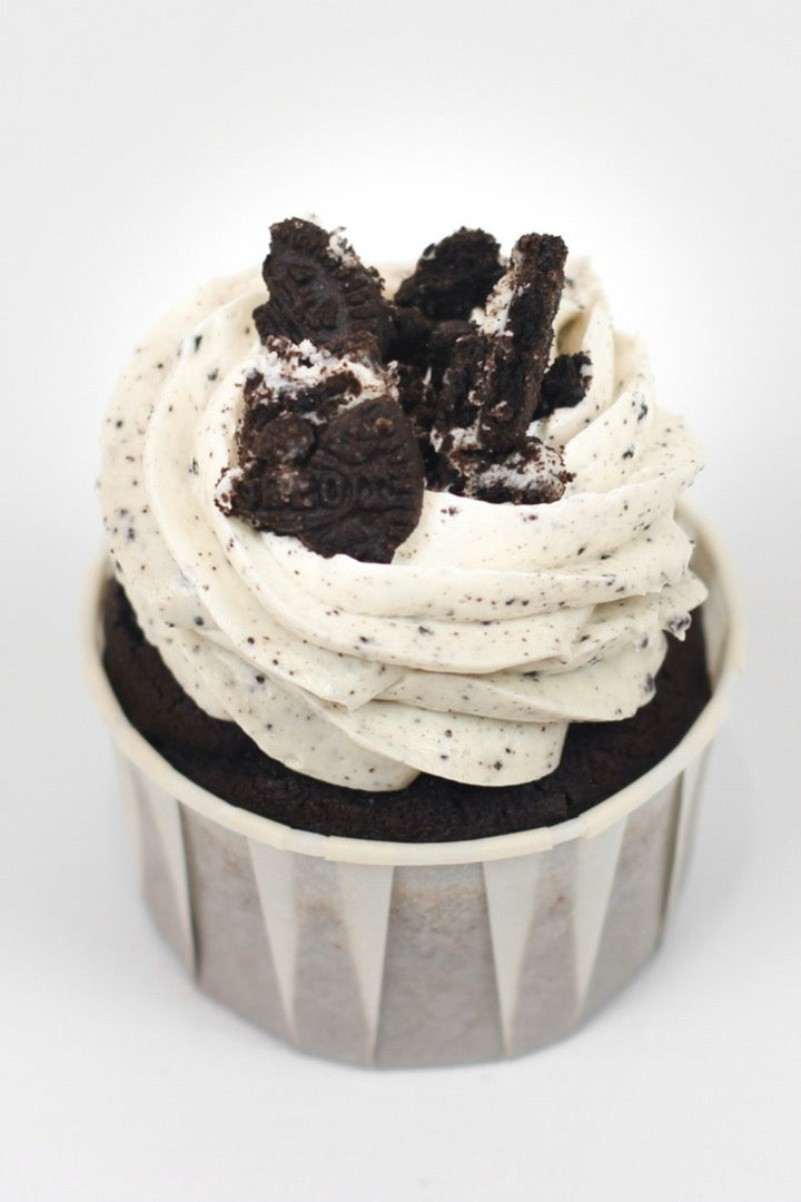 COOKIES AND CREAM - Lolita Bakery